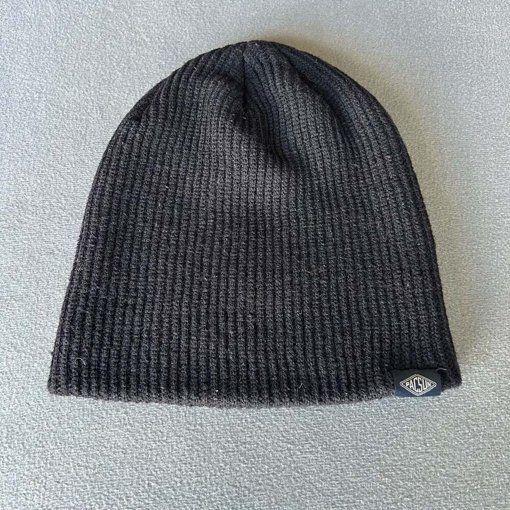 PacSun Ribbed Knit Beanie in Black H101